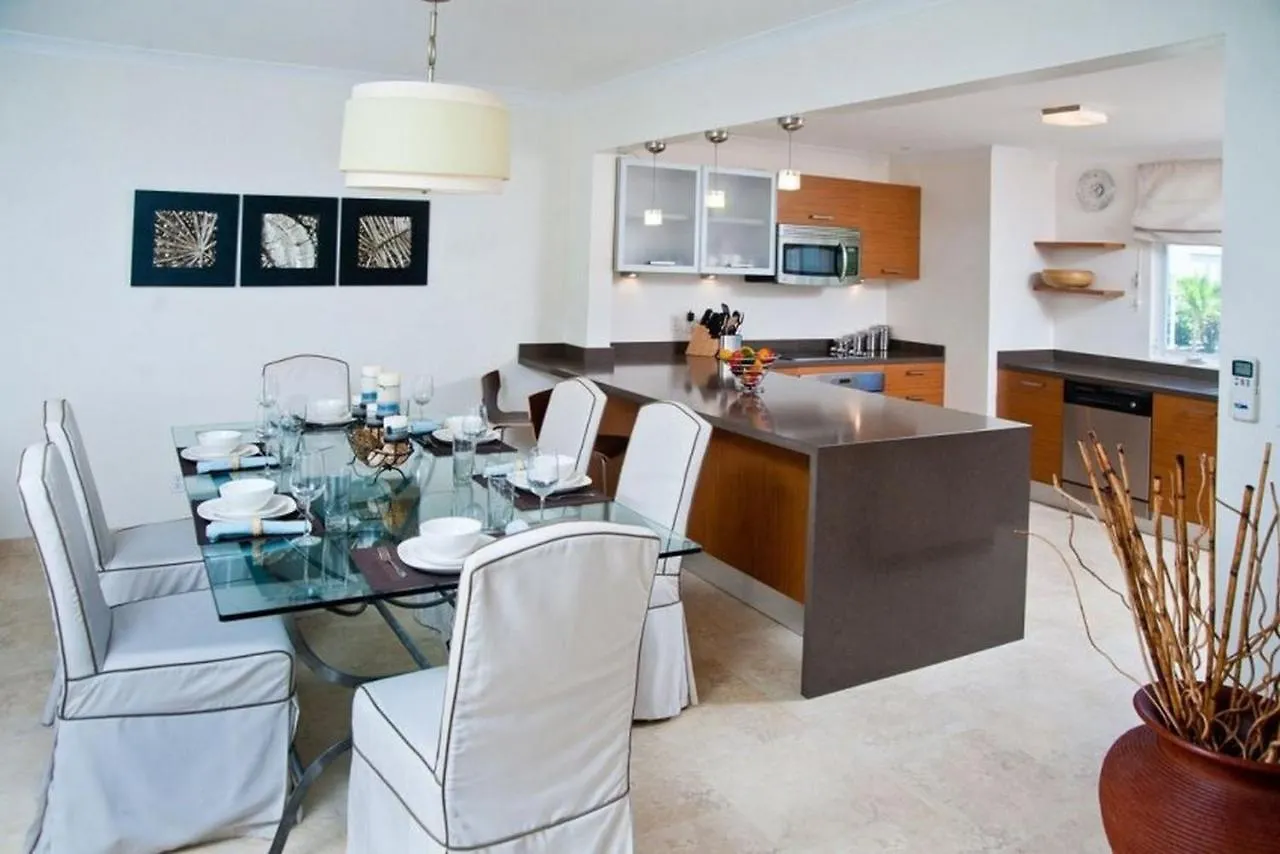 Hébergement de vacances Villa Ocean View Townhouse With Plunge Pool - Palisades 6A Townhouse à Christ Church